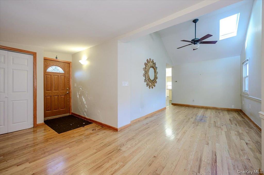9 Magnolia Place 1, Bronx, NY 10465 — photo 4