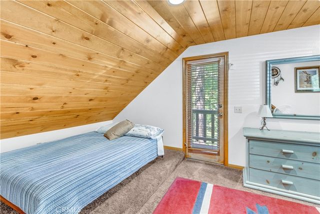 27945 Lakes Edge, Lake Arrowhead, CA 92352