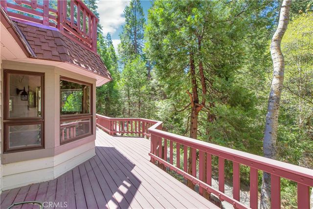 27945 Lakes Edge, Lake Arrowhead, CA 92352