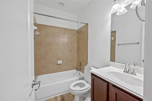 4512 Pyrenees PASS, Bee Cave, TX 78738