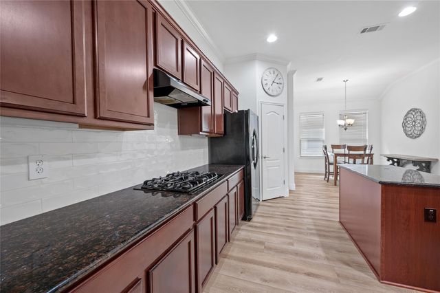 4512 Pyrenees PASS, Bee Cave, TX 78738