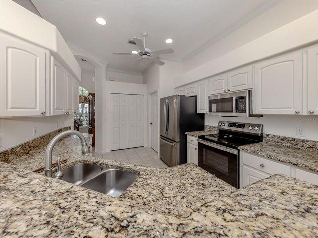 623 POND WILLOW LANE, Venice, FL 34292