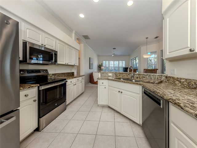 623 POND WILLOW LANE, Venice, FL 34292