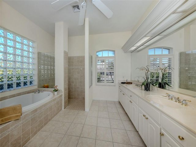 623 POND WILLOW LANE, Venice, FL 34292