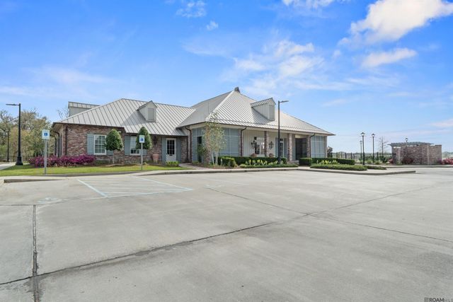 13820 Woody Creek Dr, Baton Rouge, LA 70810