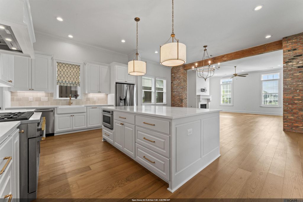 13820 Woody Creek Dr, Baton Rouge, LA 70810