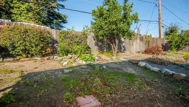 20 W Clover Street, Woodland, CA 95695