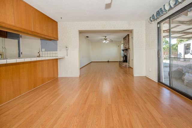 20 W Clover Street, Woodland, CA 95695