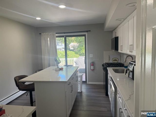 620 Alacci Way, River Vale, NJ 07675
