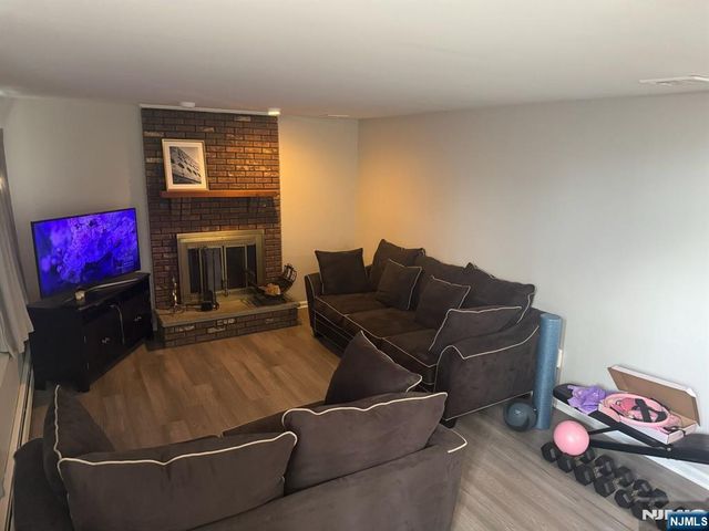620 Alacci Way, River Vale, NJ 07675