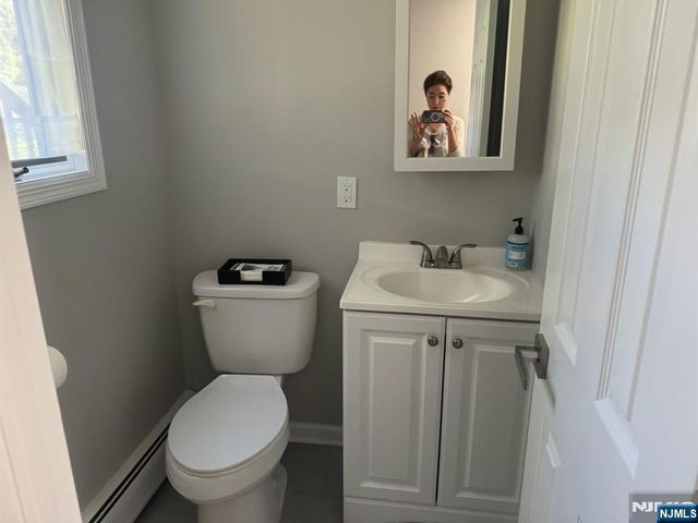 620 Alacci Way, River Vale, NJ 07675