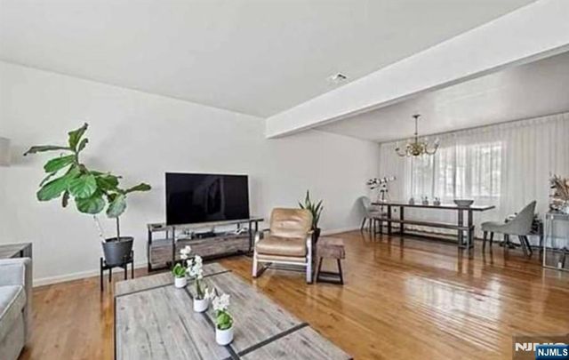 620 Alacci Way, River Vale, NJ 07675