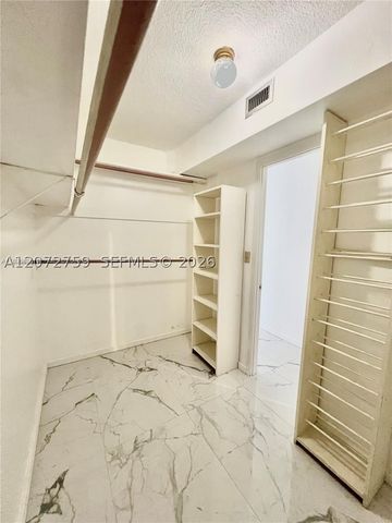 1710 NE 191st St 307-3, Miami, FL 33179