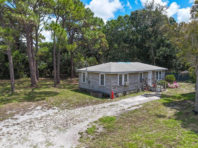 6761 Palm Garden Street, Jupiter, FL 33458