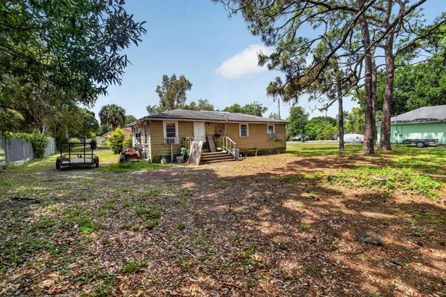 6761 Palm Garden Street, Jupiter, FL 33458