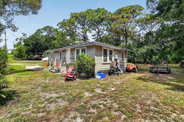 6761 Palm Garden Street, Jupiter, FL 33458
