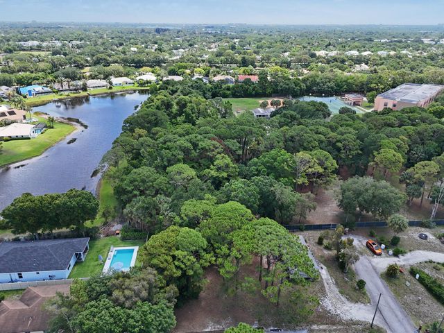 6761 Palm Garden Street, Jupiter, FL 33458