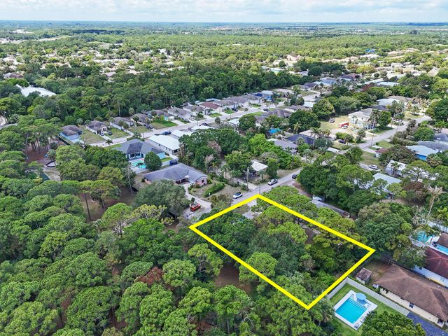 6761 Palm Garden Street, Jupiter, FL 33458