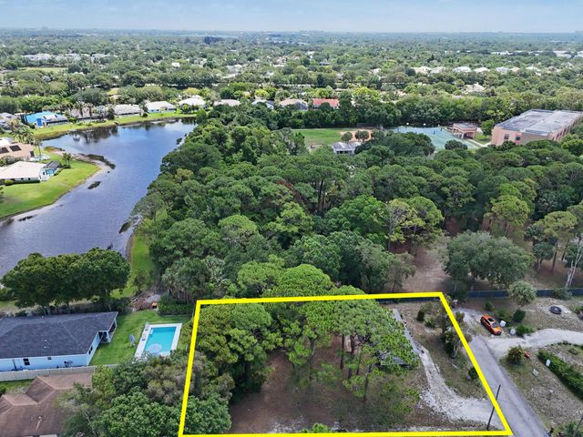 6761 Palm Garden Street, Jupiter, FL 33458