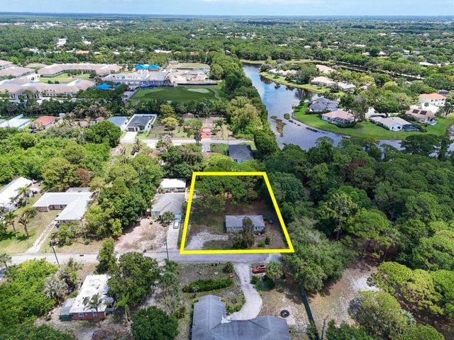 6761 Palm Garden Street, Jupiter, FL 33458