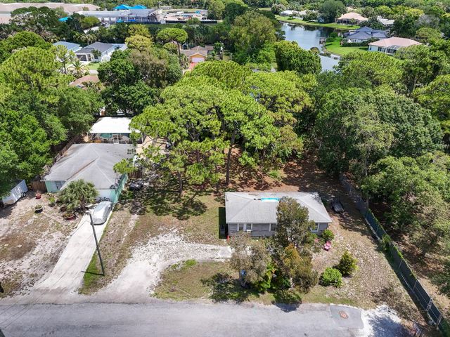 6761 Palm Garden Street, Jupiter, FL 33458