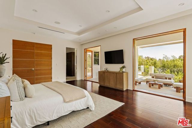 8221 Tuscany Avenue, Playa Del Rey, CA 90293