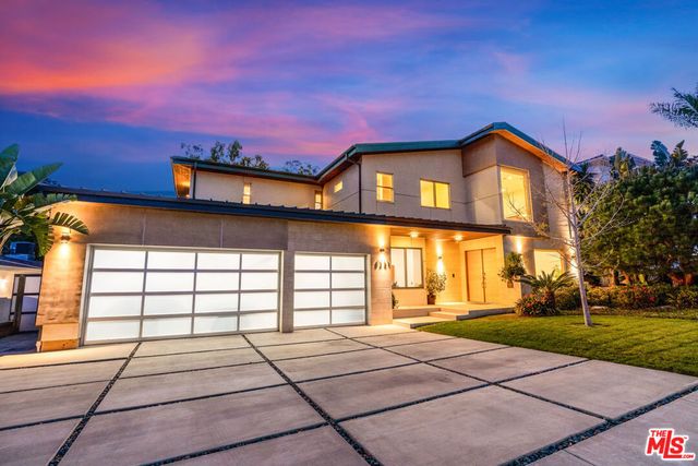 8221 Tuscany Avenue, Playa Del Rey, CA 90293