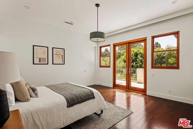 8221 Tuscany Avenue, Playa Del Rey, CA 90293