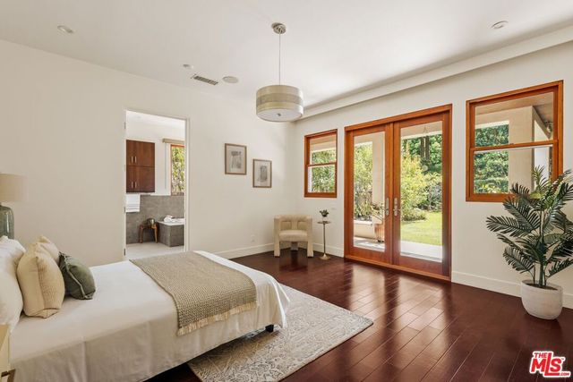 8221 Tuscany Avenue, Playa Del Rey, CA 90293