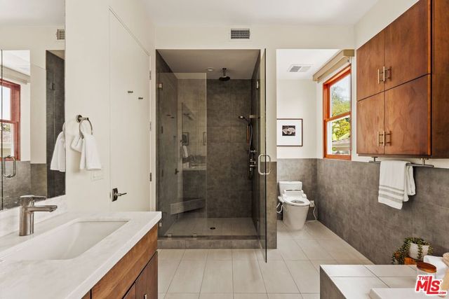 8221 Tuscany Avenue, Playa Del Rey, CA 90293