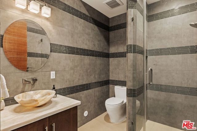 8221 Tuscany Avenue, Playa Del Rey, CA 90293