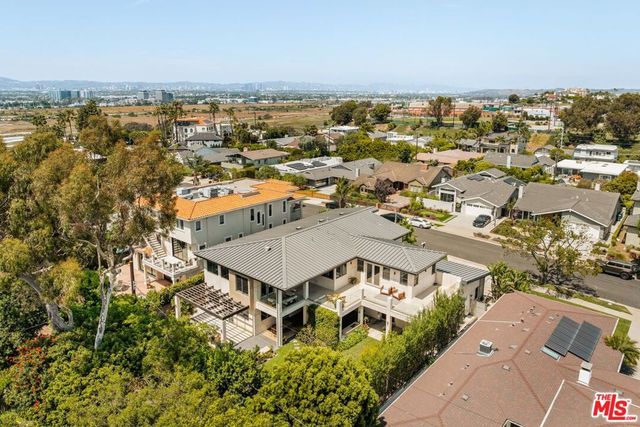 8221 Tuscany Avenue, Playa Del Rey, CA 90293