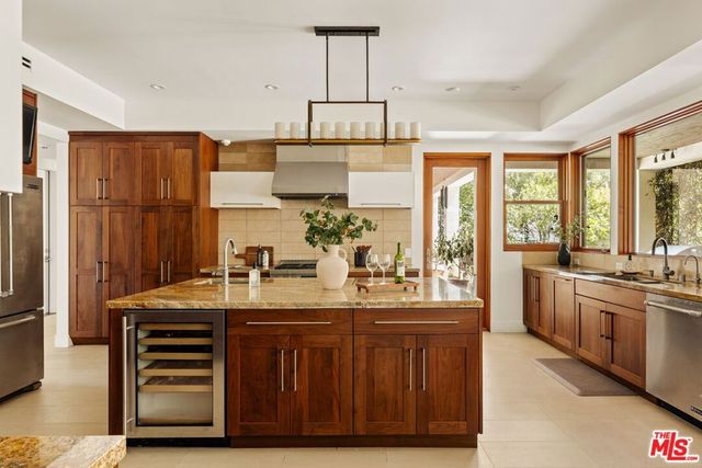 8221 Tuscany Avenue, Playa Del Rey, CA 90293