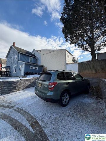 1432 Pine Street, Easton, PA 18042