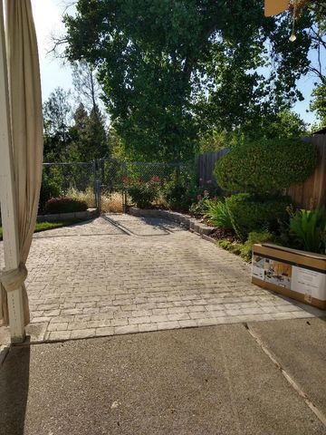 3377 Parkside Dr, Rocklin, CA 95677