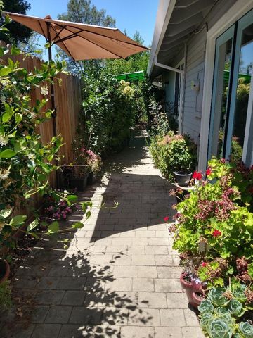 3377 Parkside Dr, Rocklin, CA 95677