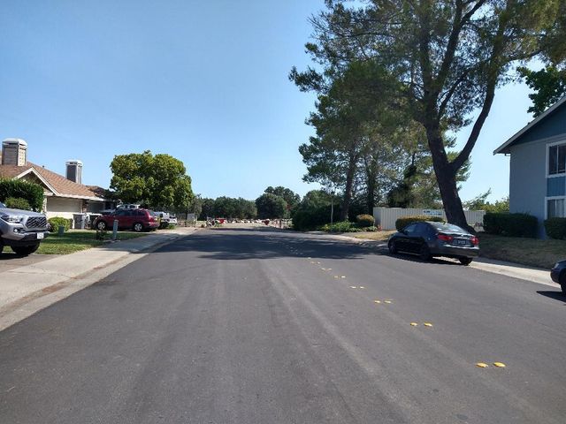 3377 Parkside Dr, Rocklin, CA 95677