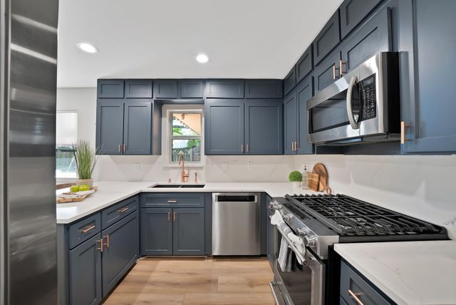 1427 Stagecoach Drive, Richardson, TX 75080