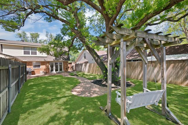 1427 Stagecoach Drive, Richardson, TX 75080