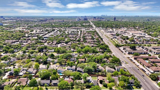 1427 Stagecoach Drive, Richardson, TX 75080