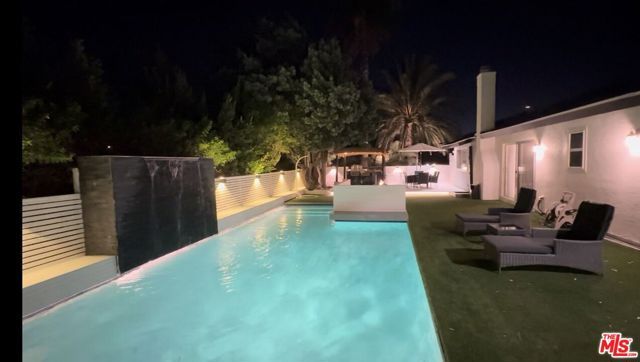 20716 Nashville Street, Los Angeles, CA 91311