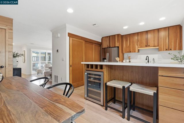 1889 Pomar Way, Walnut Creek, CA 94598