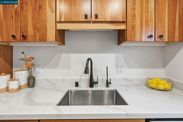 1889 Pomar Way, Walnut Creek, CA 94598