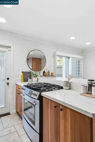 1889 Pomar Way, Walnut Creek, CA 94598