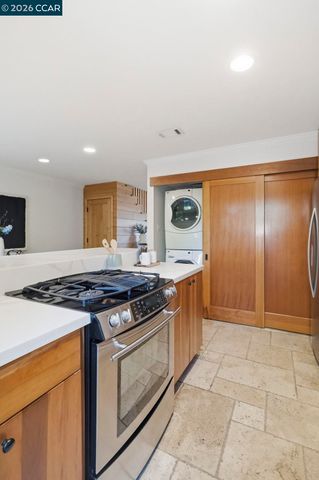 1889 Pomar Way, Walnut Creek, CA 94598