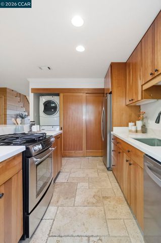 1889 Pomar Way, Walnut Creek, CA 94598