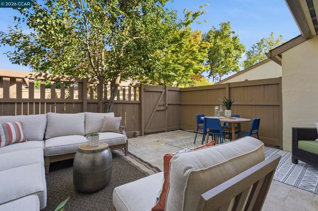 1889 Pomar Way, Walnut Creek, CA 94598