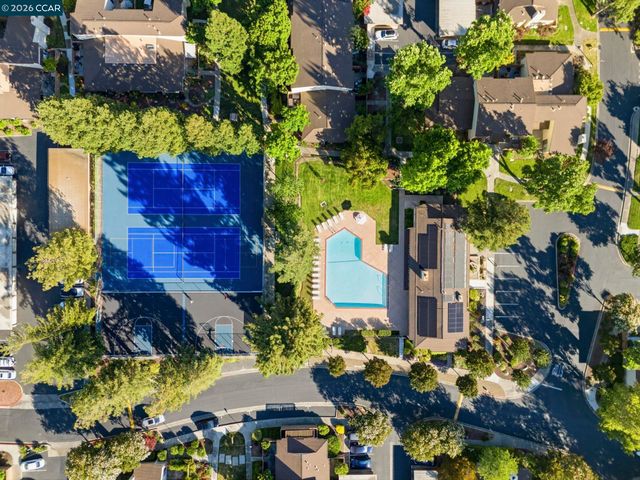 1889 Pomar Way, Walnut Creek, CA 94598