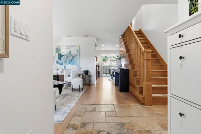 1889 Pomar Way, Walnut Creek, CA 94598