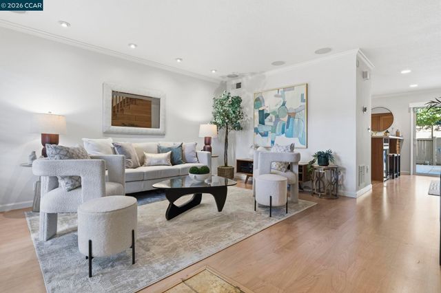 1889 Pomar Way, Walnut Creek, CA 94598